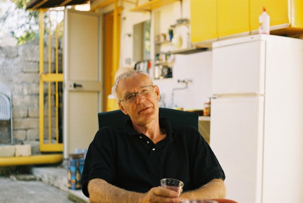 f1010032.jpg
